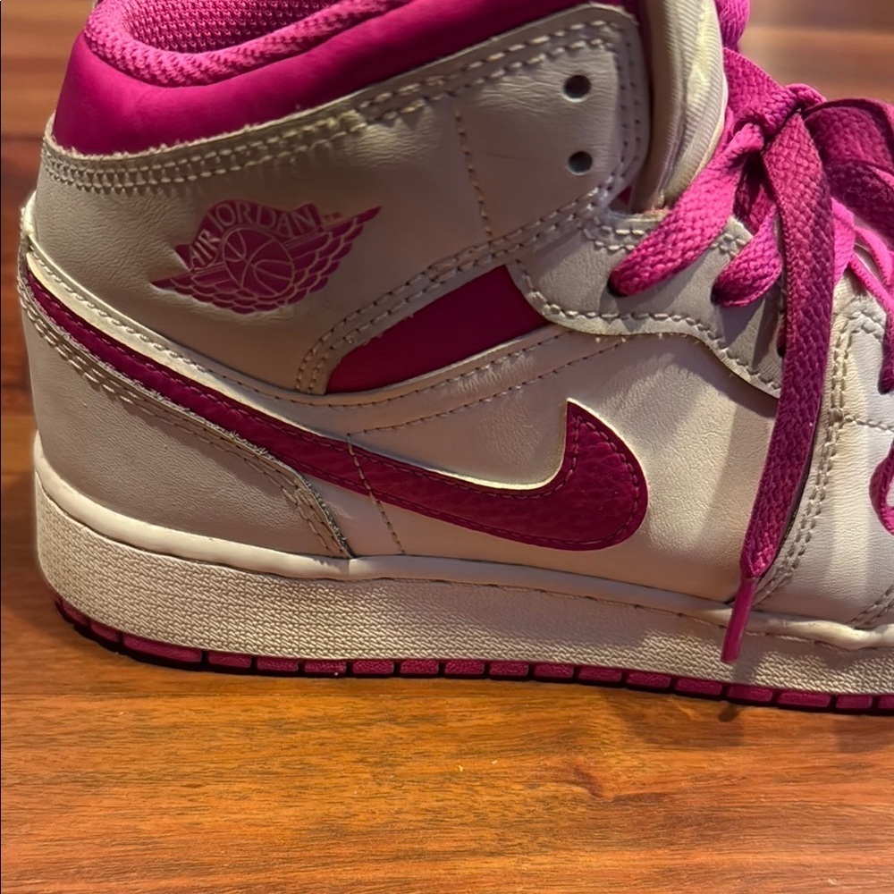 Kids Sneakers - Pink and White - Picture 4 of 5